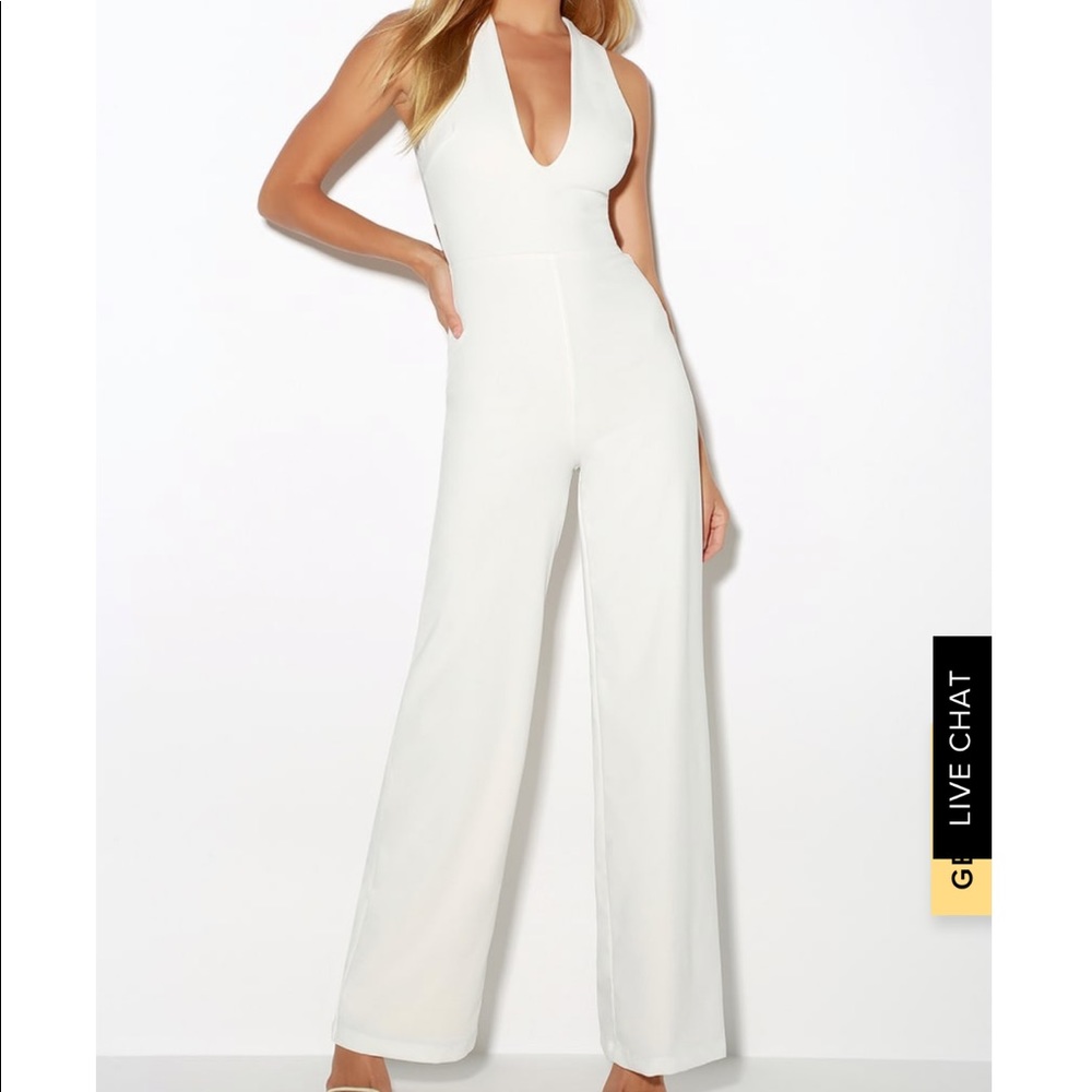 White Jumpsuit Lulu’s Size S (never been worn)